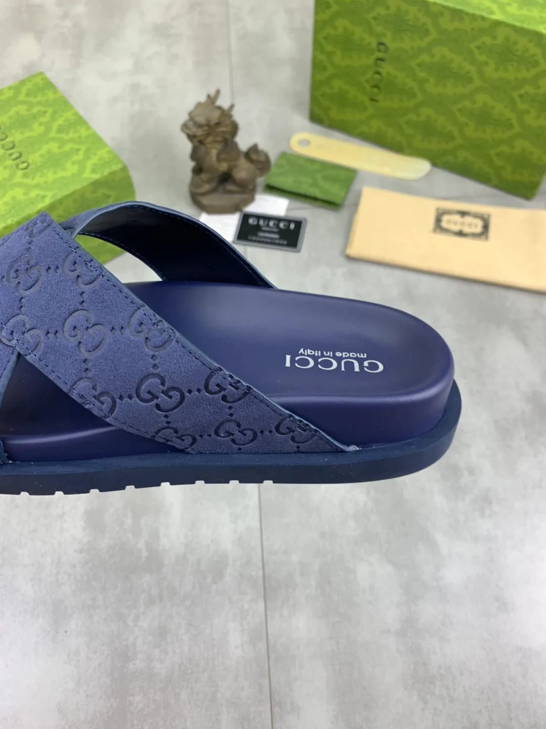 Men's Men's Shoes💰P320💰[New Style]🎁🎁🎁 High-quality GUCCI new casual slippers for the Year of the Snake, original official website, perfect workmanship, transmitting a kind of noble luxury, sublimating its definition of luxury in Gucci's high-end extraordinary craftsmanship. Original Gucci double G combination outsole, code number: 38-44 (45 customized)